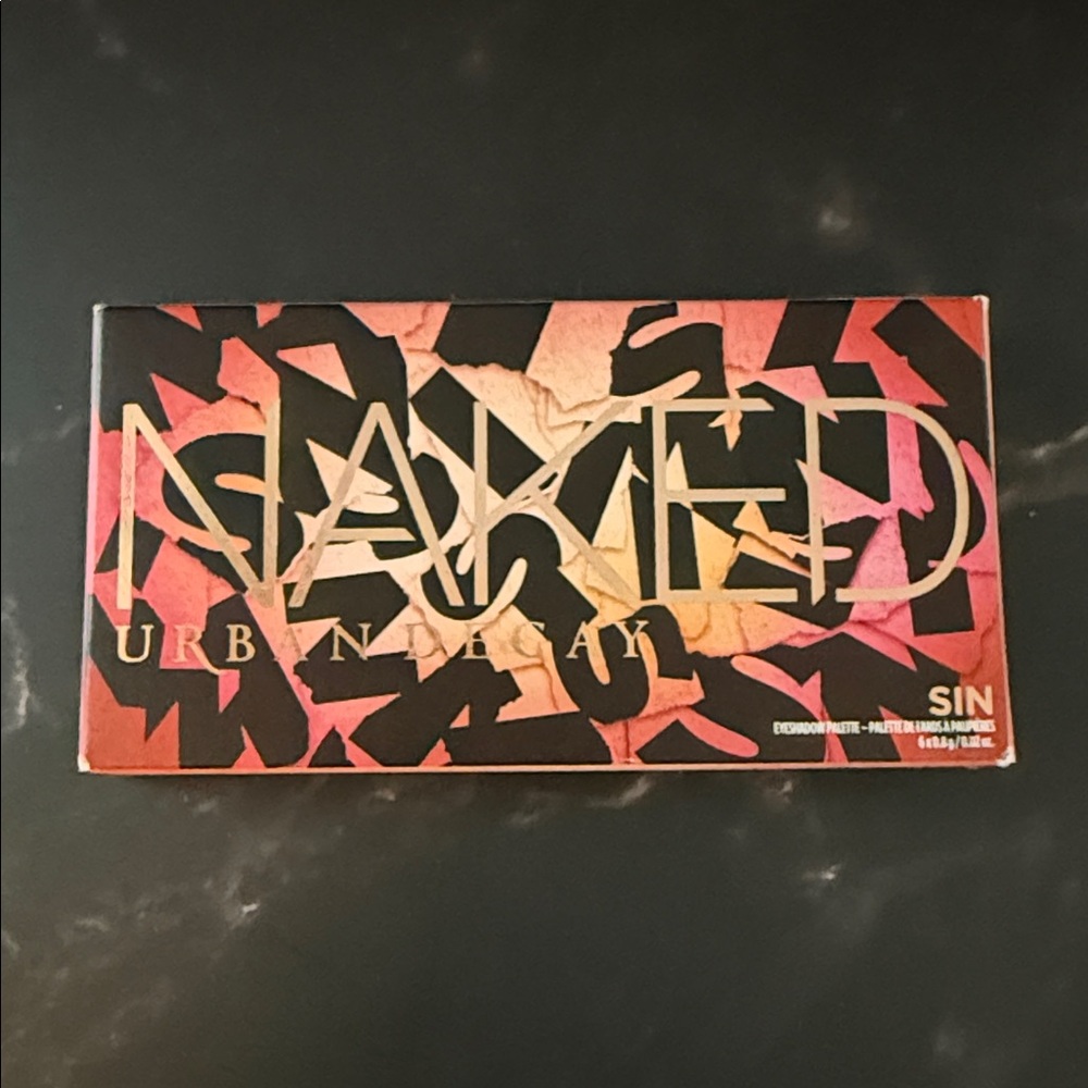 Urban Decay Naked Eye Shadow Palette - SIN